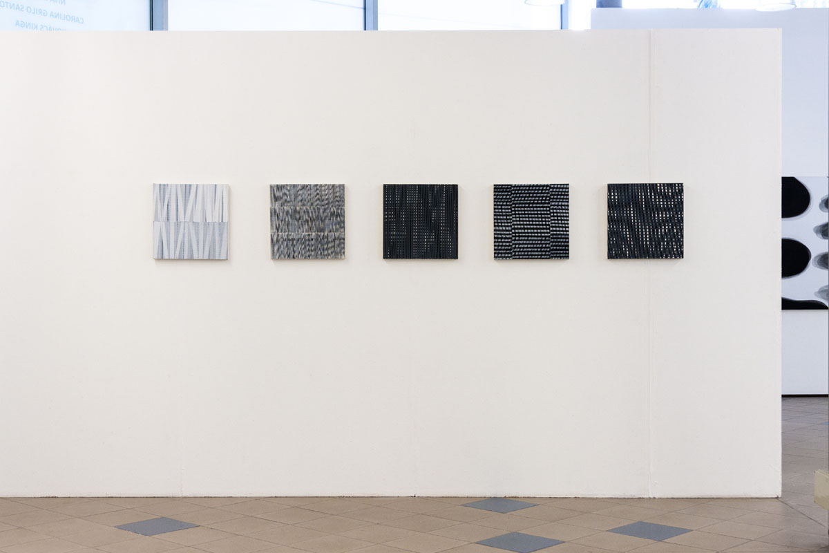 DIFFERENT ECHOES / Nikola Dimitrov, Friedhelm Falke, Ekkehard Neumann, Sigrn lafsdttir, Elly Valk-Verheijen, Annette Wesseling / Ausstellung in der Galerie Meno Forma, Kaunas/Litauen