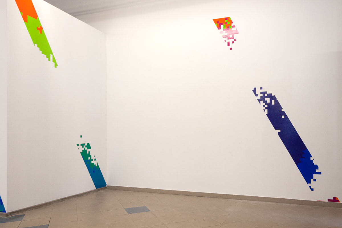DIFFERENT ECHOES / Nikola Dimitrov, Friedhelm Falke, Ekkehard Neumann, Sigrn lafsdttir, Elly Valk-Verheijen, Annette Wesseling / Ausstellung in der Galerie Meno Forma, Kaunas/Litauen