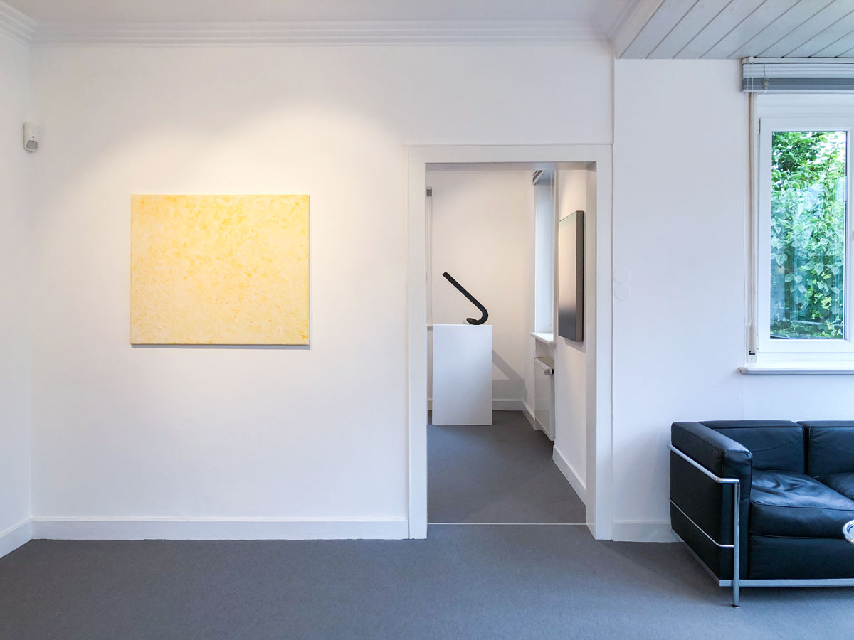 Galerie Fetzer zeigt Arbeiten von: Nicholas Bodde, Thomas Deyle, Nikola Dimitrov, Friedhelm Falke, Gnther Frg, Rasso Hecker, Imi Knoebel, Bim Koehler, Sigrn lafsdttir, Susanne Sthli, Markus F. Strieder, Bernd Zimmer