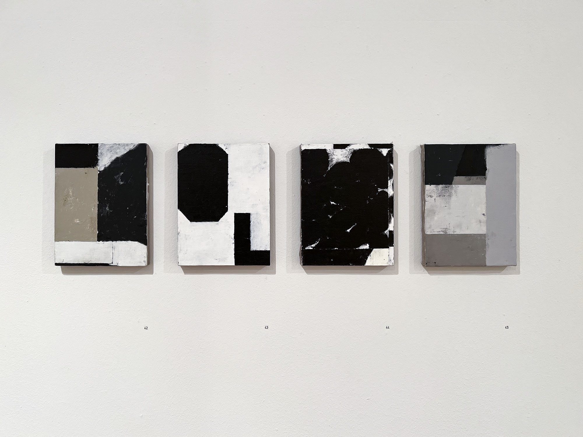 Fundus. Galerie Christoph Abbhl und Kunstforum Solothurn (CH) / Christoph Abbhl, Valrie Balmer, Verena Baumann, B. Chehayeb, Michael Cleff, Willy De Sauter, Nikola Dimitrov, Carmen Dionyse, Ken Eastman, Judy Fox, Annatina Graf, Krista Grecco, Jessica Harrison, Christoph Hauri, Susan Hodel, Simon Horn, Audrius Januonis, Myung-Joo Kim, Harald Krner, Myriam F. Levy, Enric Mestre, Jonathan Philipps, Sasha Saari, Esther Shimazu, Jrg Straumann, Caro Suerkemper, Takashi Suzuki, Johan Tahon, Xavier Toubes