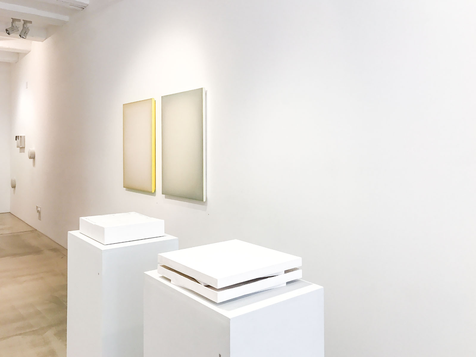 Arnold Annen, Verena Baumann, Michael Cleff, Daphne Corregan, Gundi Dietz, Nikola Dimitrov, Violette Fassbaender, Sonya Friedrich, Annatina Graf, Susan Hodel, Simon Horn, Audrius Janusonis, Dorothee Joachim, Doris Kaiser, Yeunhi Kim, Harald Krner, Kumiko Kurachi,Rudy Lanjouw, Susanne Lyner, Jean Maubouls, Jrg Mollet, Johannes Nagel, Sasha Pichushkin, Valda Podkalne, Sarah Pschorn, Takashi Suzuki, Johan Tahon, Akio Takamori, Ursus A. Winiger, Thomas Woodtli